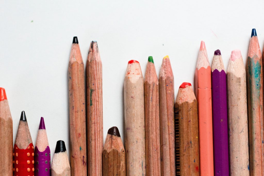 Crayons de tailles différentes