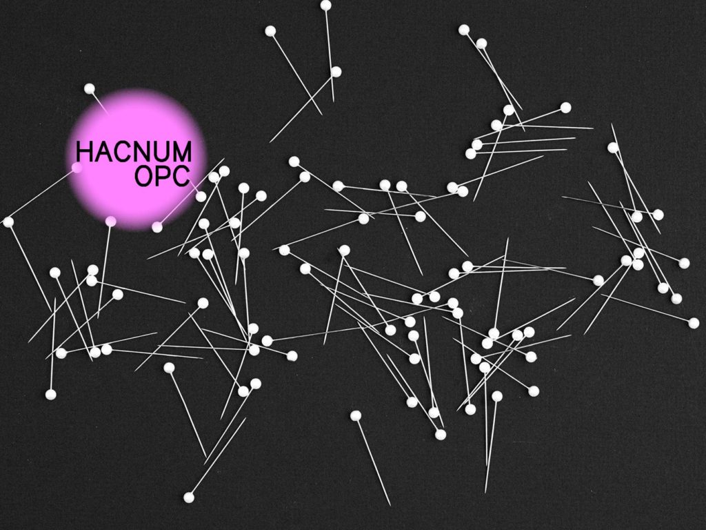 Epingles blanches sur fond noir - Forment une constellation